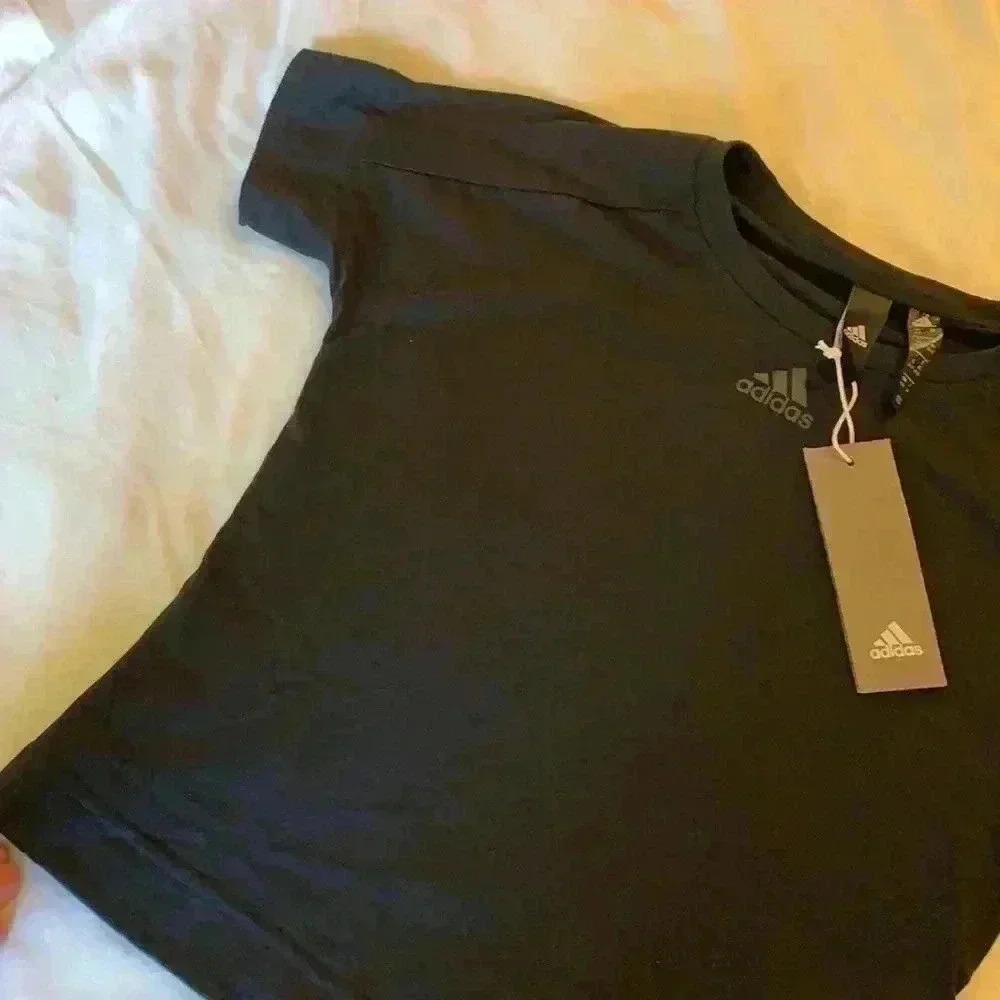 Adidas - Picture 3 of 4